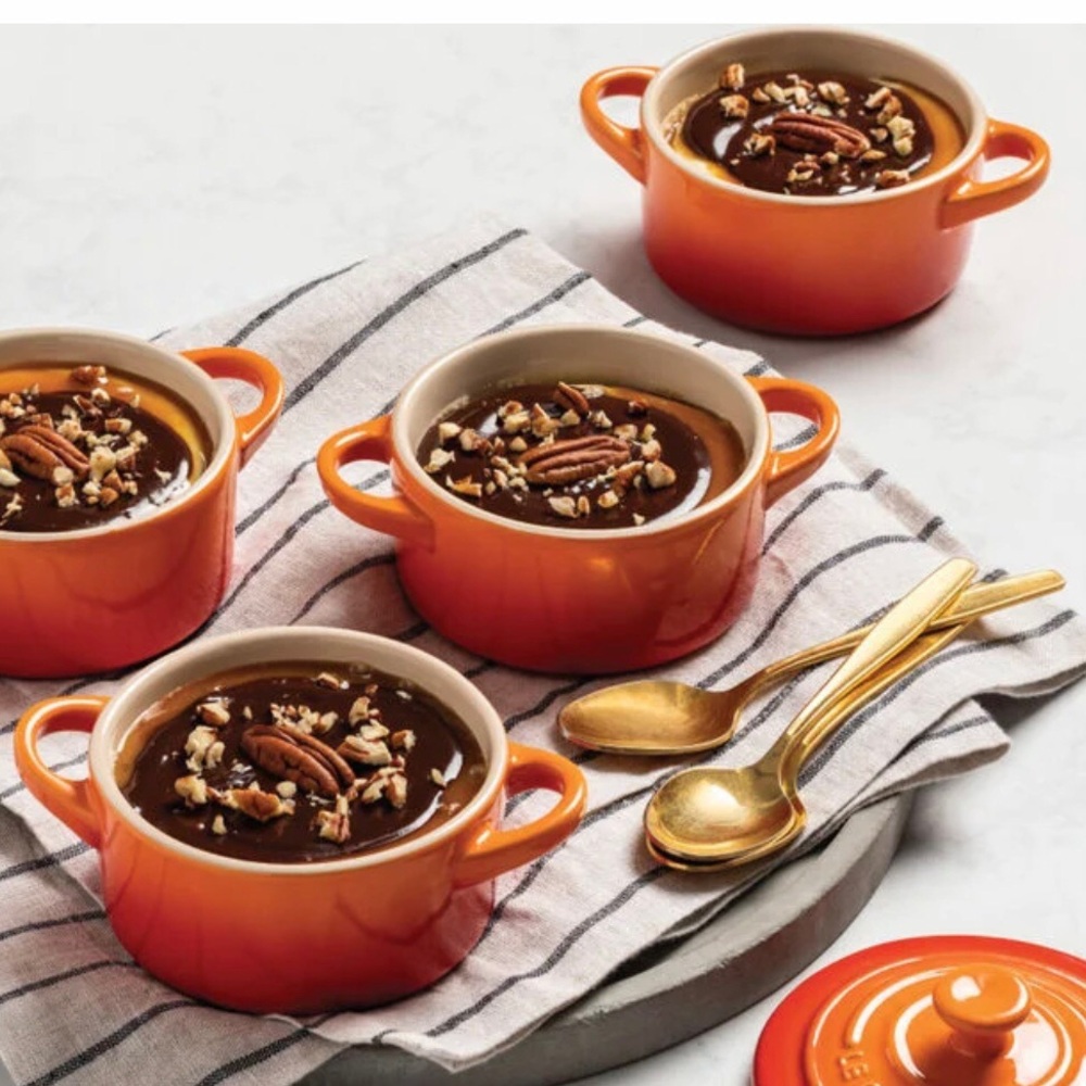 Le Creuset Mini Cocotte - Vibrant Orange-Red Tabletop Casserole - Set of 2 - Picture 4 of 9